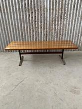 Vintage tafel Design stijl in hout,