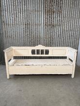 style White antique bench with storage space in wood, Europa 20-century